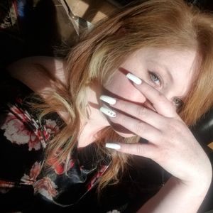 Meet your Posher, Chloe